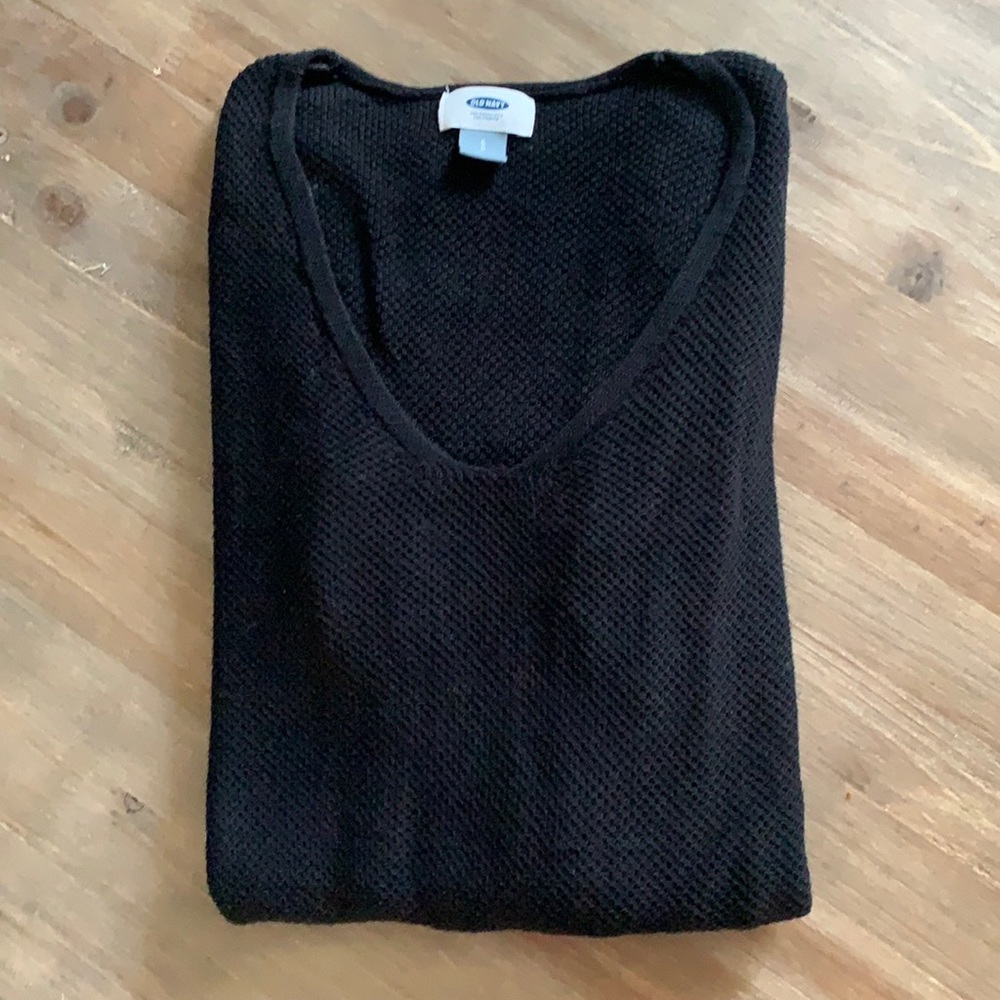 Old Navy black v-neck sweater